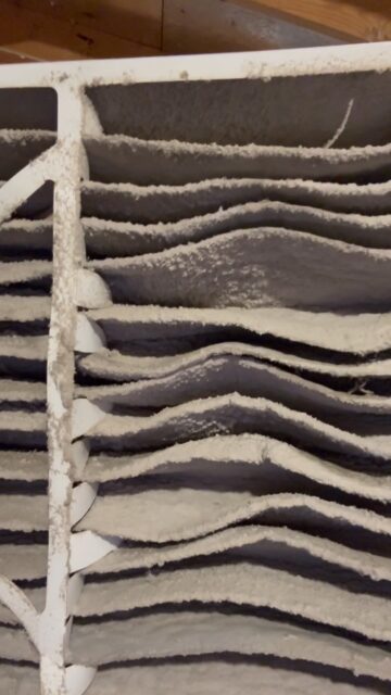 Customer had no idea they had a filter in the furnace for 5 YEARS 😱😱🤯
❓HOW OFREN DO YOU CHANGE YOUR AIR FILTER ❓
#texas #lantana #dirtyfilter #bartonvilletx #dentontx #hvac #2020filter